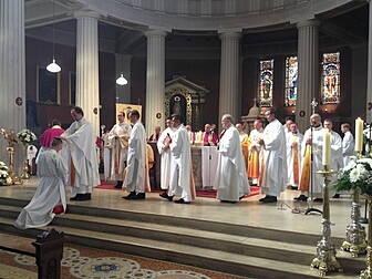 Archbishop says more priests n...